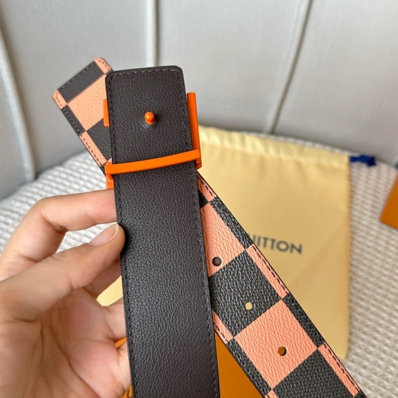 l0vis Vvtt0n belts